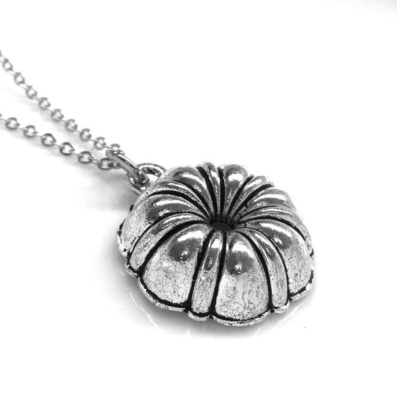 Baking Bundt Pan Charm Necklace - Picture 1 of 3